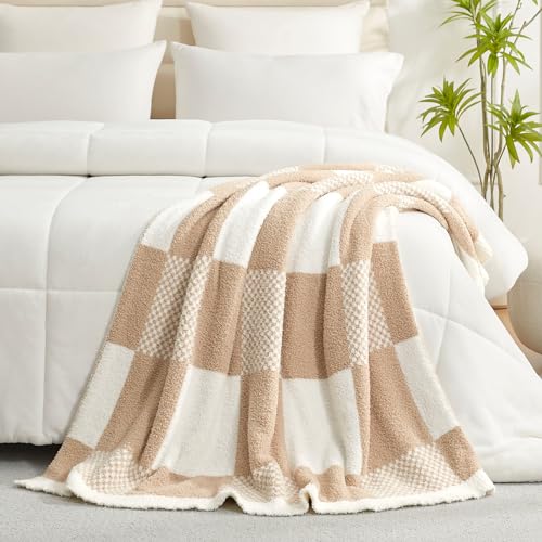 Snuggle Sac Checkered Blanket, Beige Throw Blanket for Couch Plaid Microfiber Fluffy Warm Cozy Fuzzy Soft Throw Blanket Reversible Checkerered Blankets for Sofa, Chair, Bed, 50x60 inches